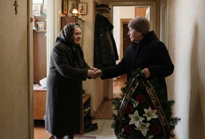 Что отвечать на соболезнования: правила этикета и примеры фраз для выражения благодарности