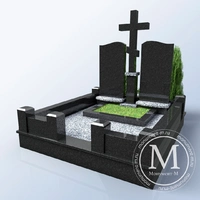 Мемориальный комплекс с отдельным крестом и крошкой АР3580